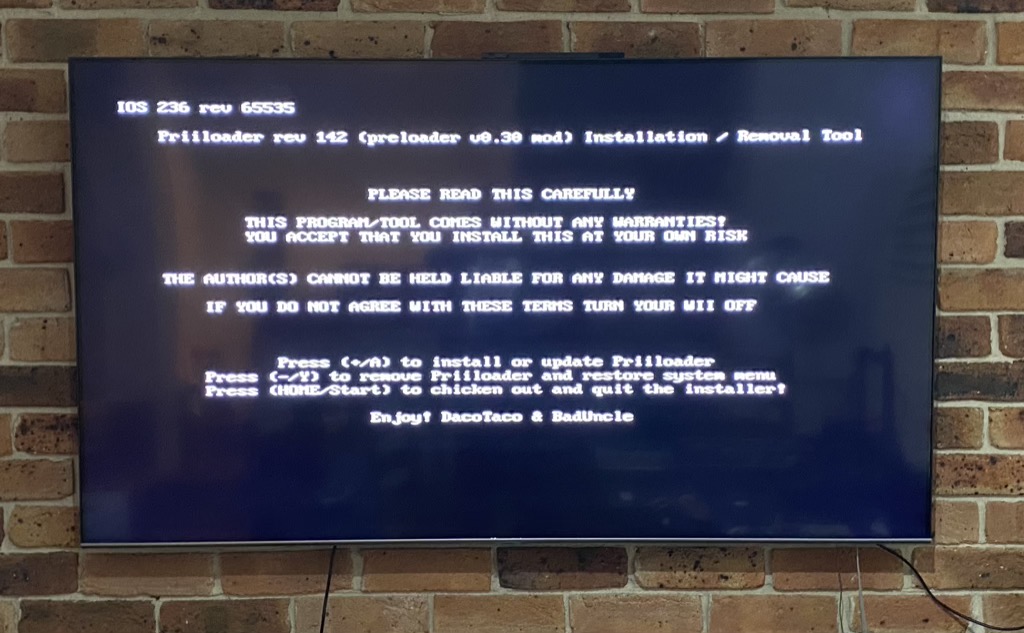 Screen showing Priiloader install warning